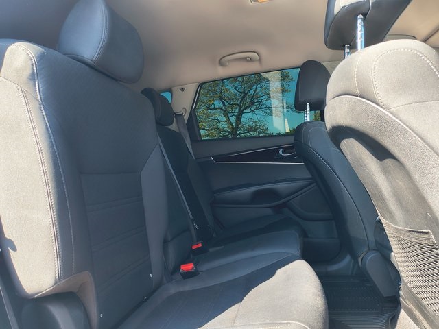 2020 Kia Sorento L photo 24