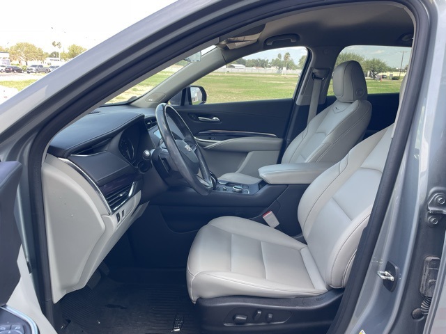 2023 Cadillac XT4 Luxury photo 11