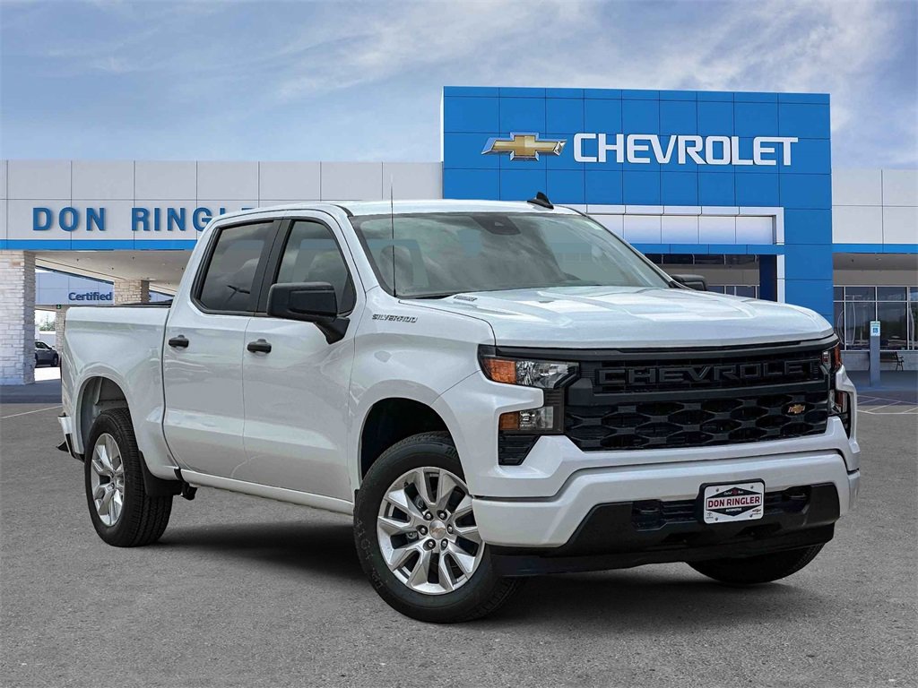 2026 Chevrolet Silverado 1500 Custom's photo