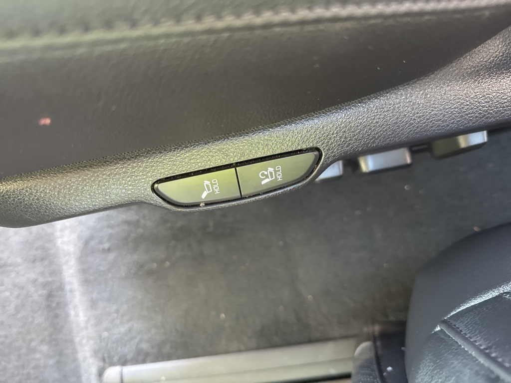 2024 Kia Carnival SX Prestige photo 28