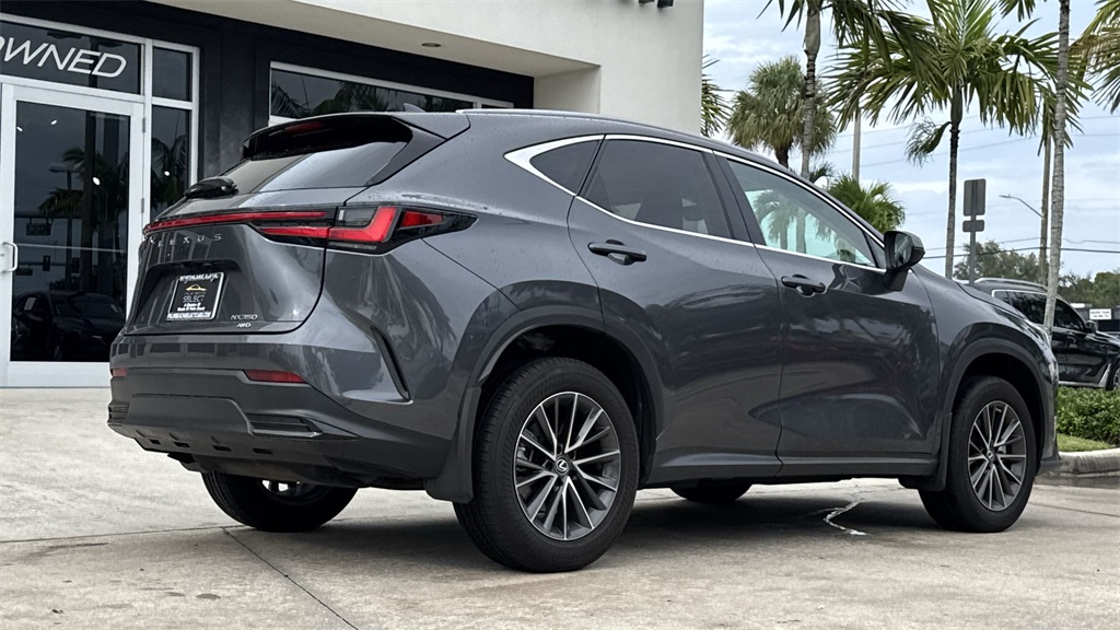 2022 Lexus NX 350 photo 24