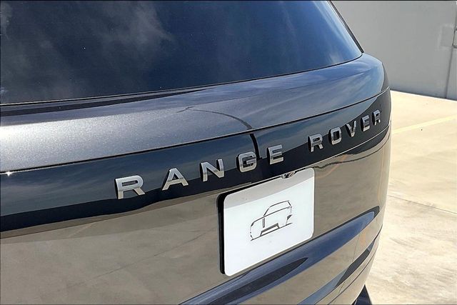 2025 Land Rover Range Rover SE photo 6