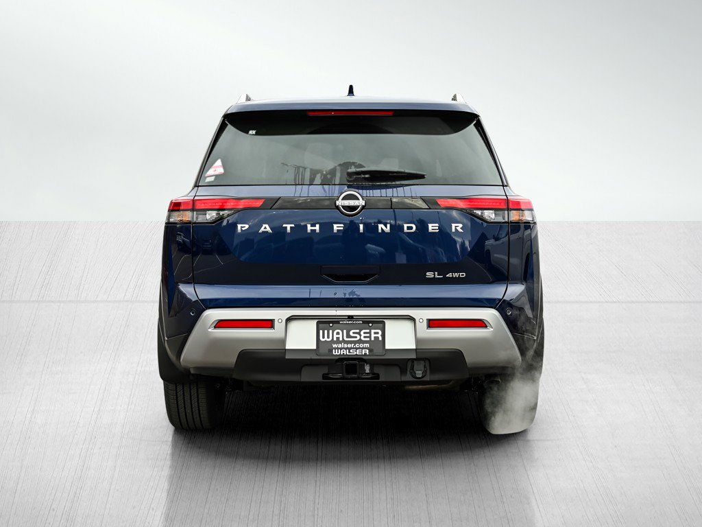 2025 Nissan Pathfinder SL photo 3