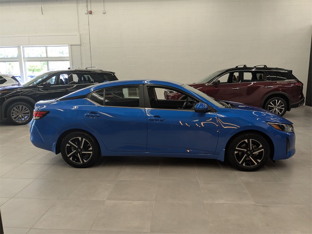 2024 Nissan Sentra SV photo 2