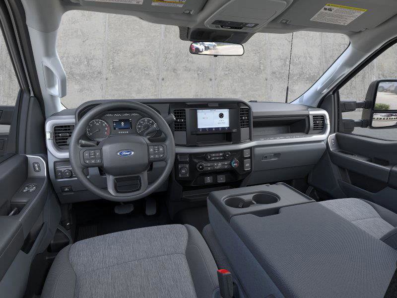 2025 FORD F-350 - Image 10