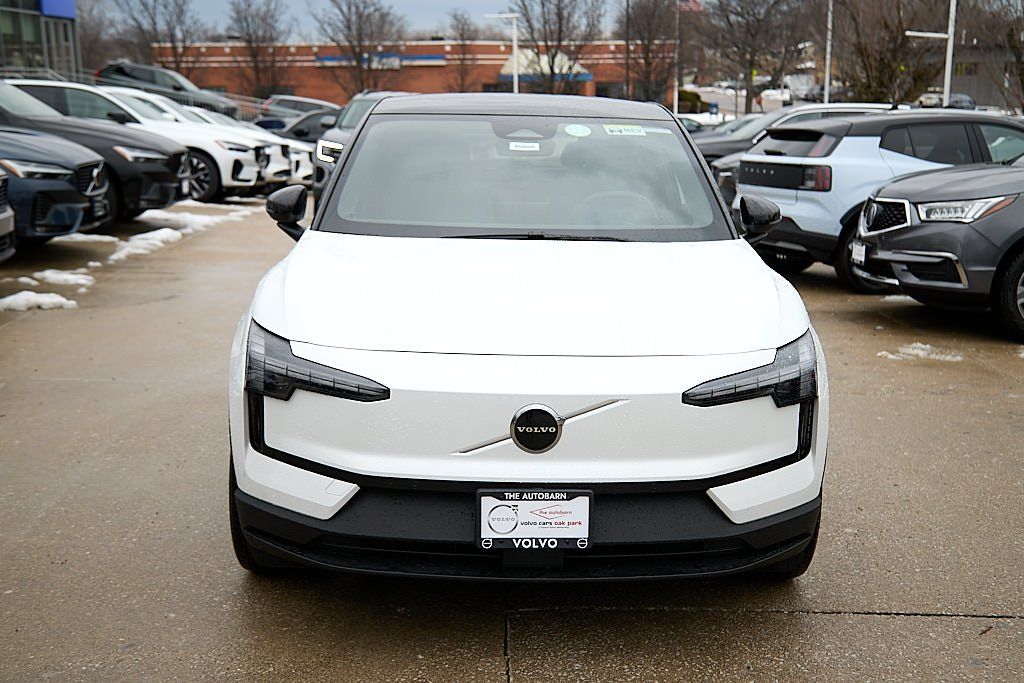 2026 VOLVO EX30 - Image 4