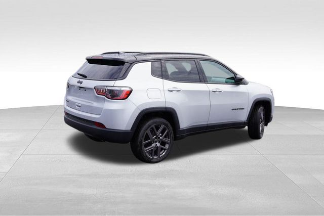 2025 Jeep Compass Limited photo 3