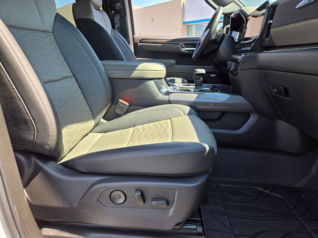 2025 Chevrolet Silverado 1500 ZR2 photo 17