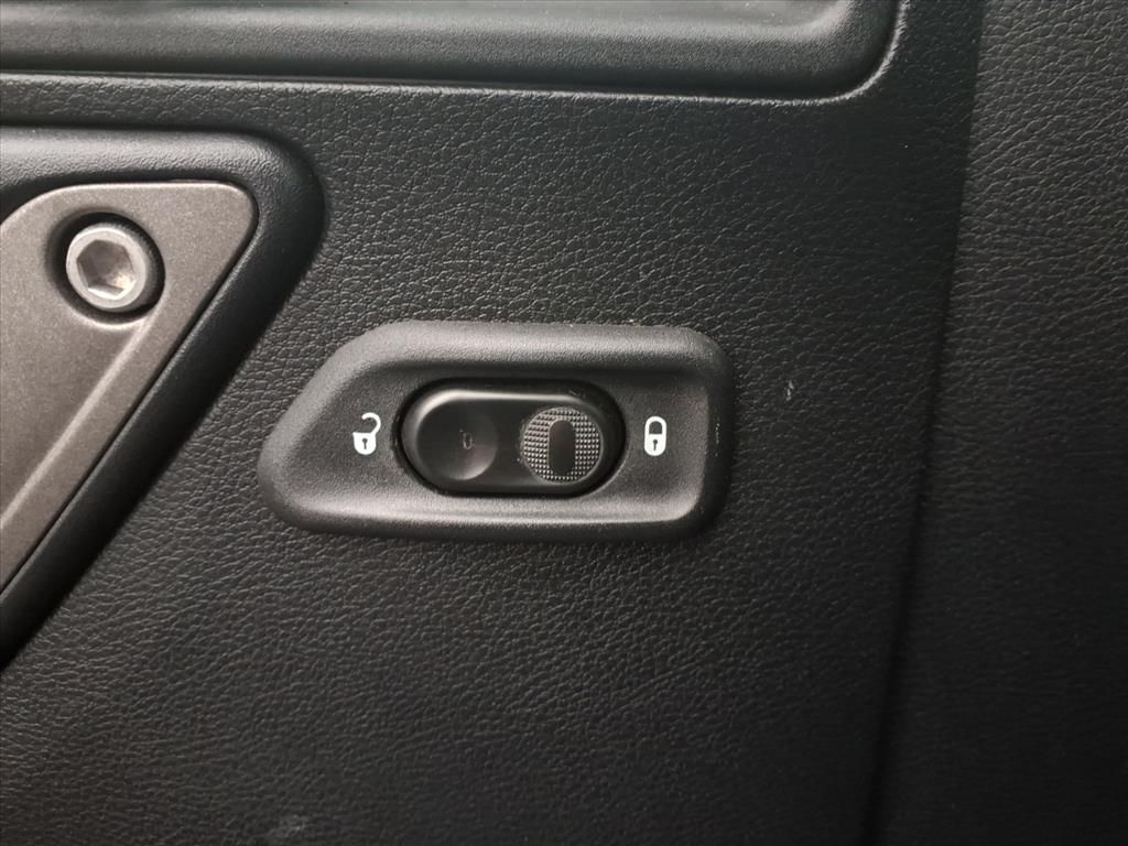 2018 JEEP WRANGLER JK - Image 18