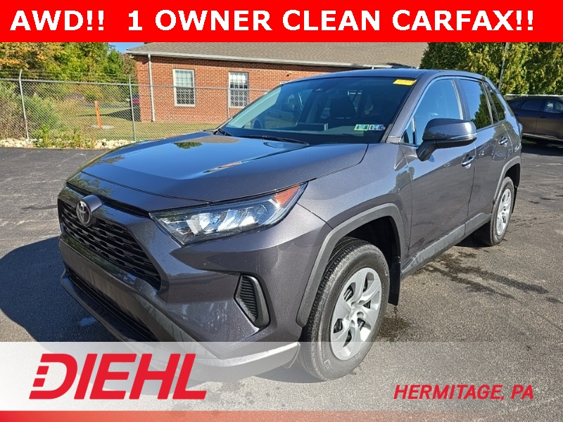 2022 Toyota RAV4 LE photo 3