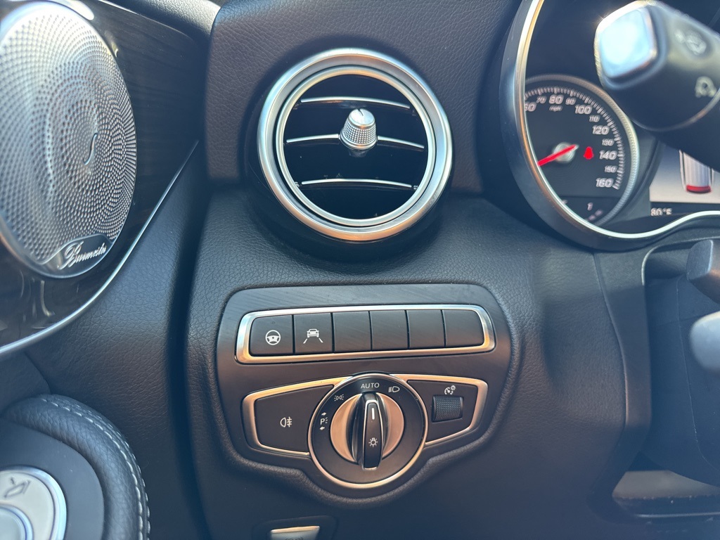 2018 Mercedes Benz GLC 300 4MATIC photo 31