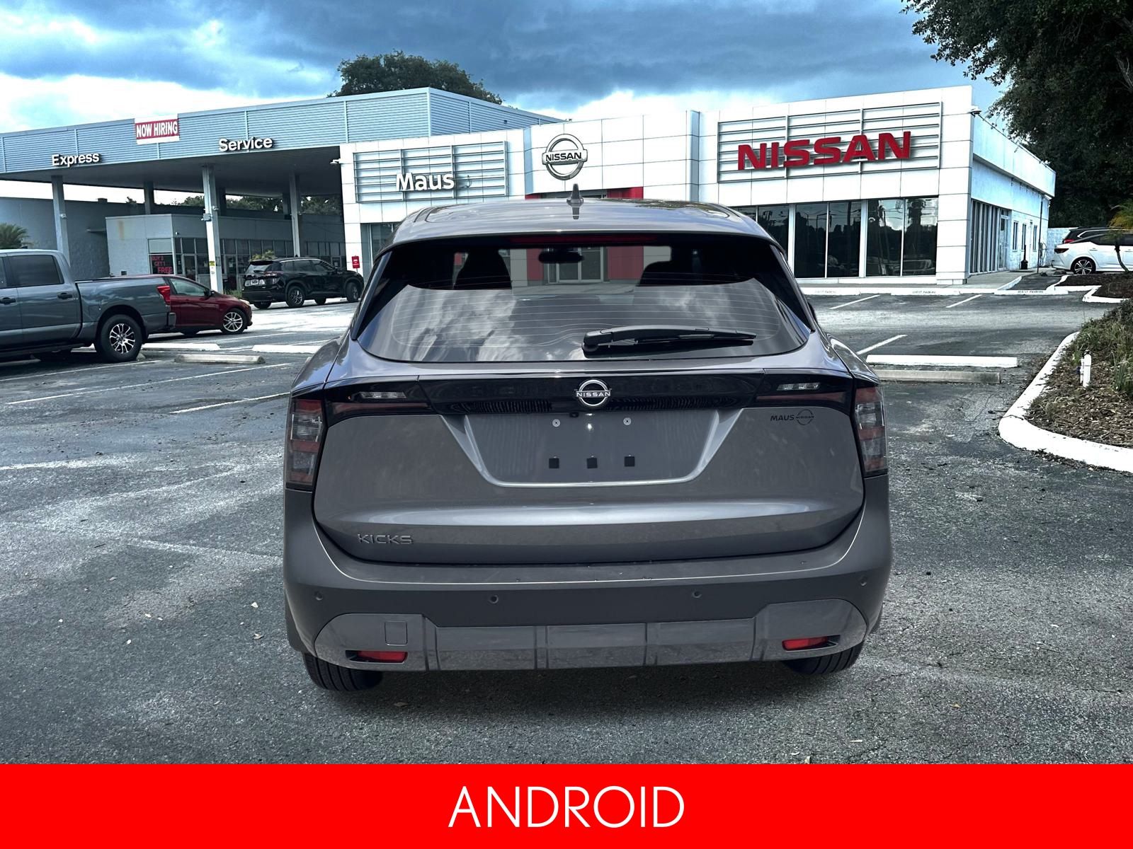 2025 Nissan Kicks S photo 3