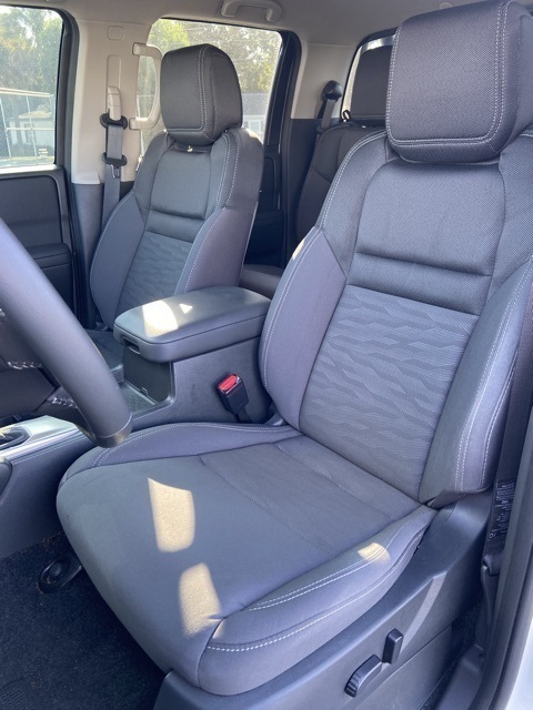 2024 Nissan Frontier SV Crew Cab photo 17