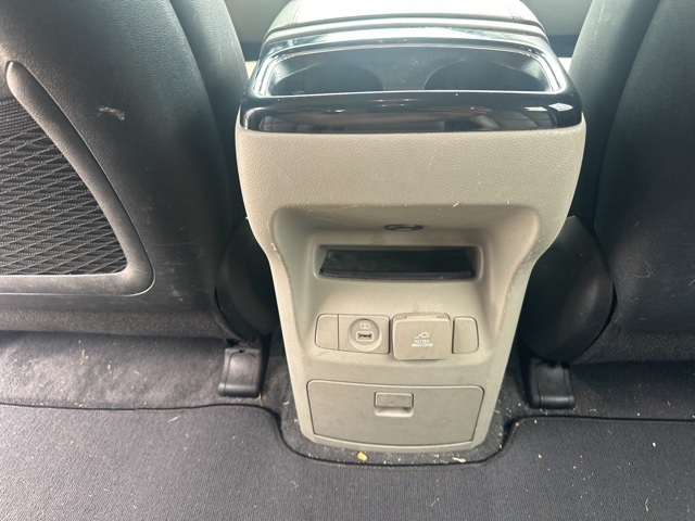 2021 Kia Sedona EX photo 17