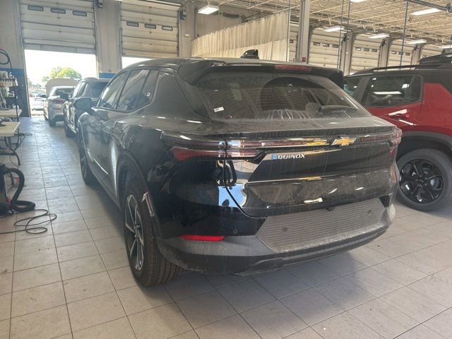 2026 Chevrolet Equinox EV 1LT photo 4