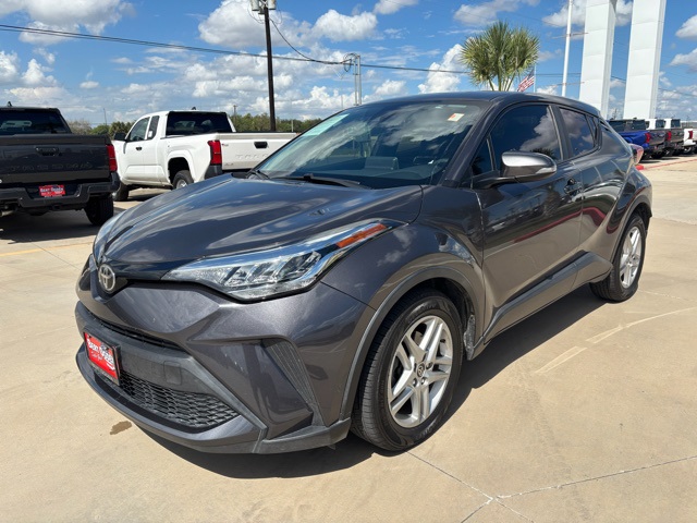 2021 Toyota C-HR LE photo 3
