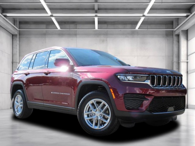 New 2025 Jeep Grand Cherokee Laredo X Sport Utility in Gainesville