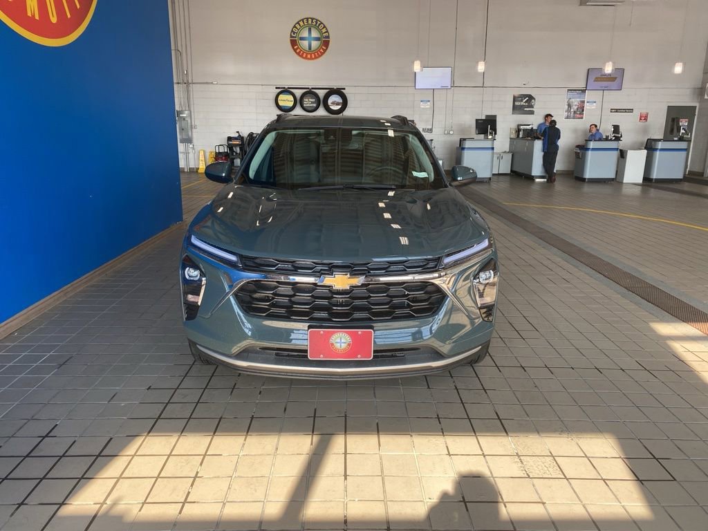 2026 Chevrolet Trax LT photo 9