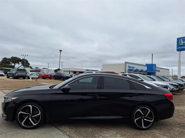2018 Honda Accord Sport photo 2