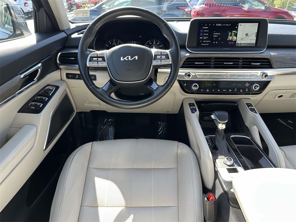 2022 Kia Telluride EX photo 17
