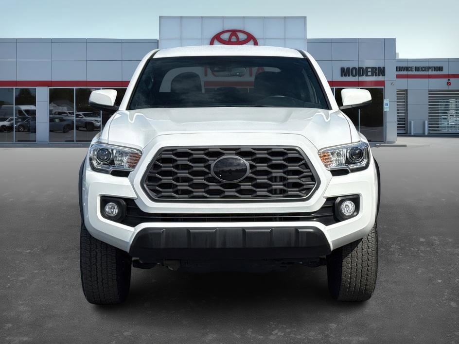 2021 Toyota Tacoma TRD Off-Road photo 2