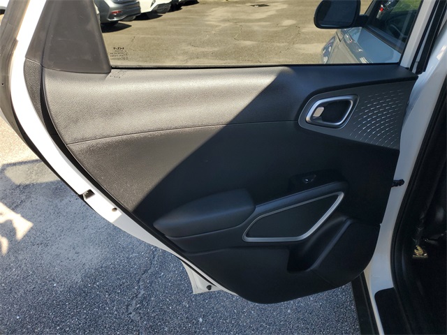 2023 Kia Soul LX photo 26