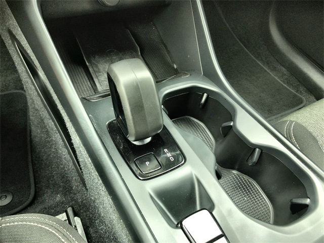 2024 Volvo XC40 Core photo 10