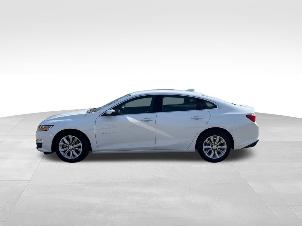 2023 Chevrolet Malibu 1LT photo 2