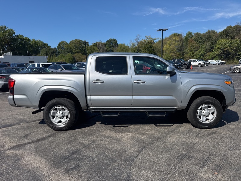 2022 Toyota Tacoma SR photo 2