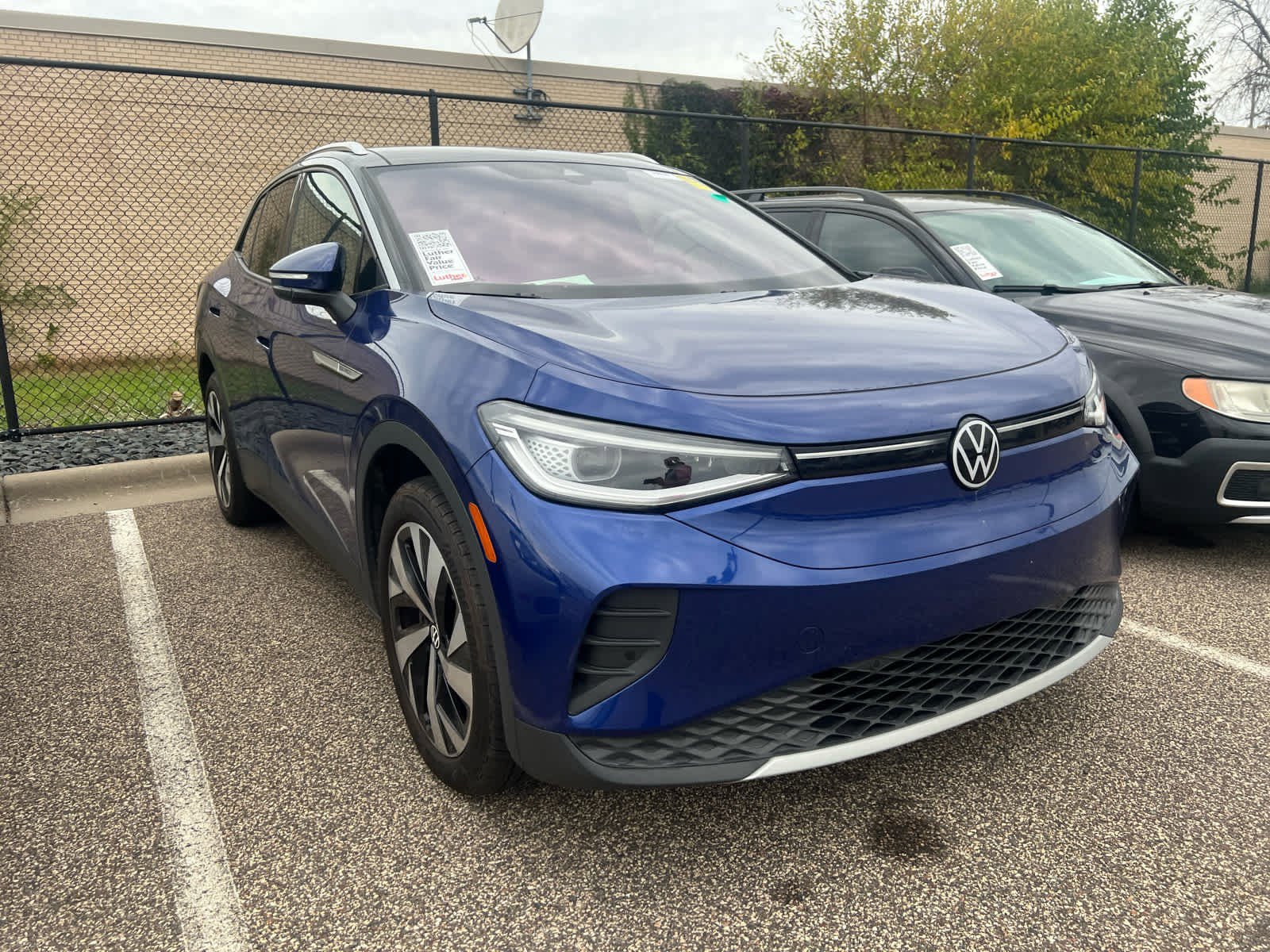 Certified 2021 Volkswagen ID.4 PRO S with VIN WVGUNPE2XMP066408 for sale in Minneapolis, MN