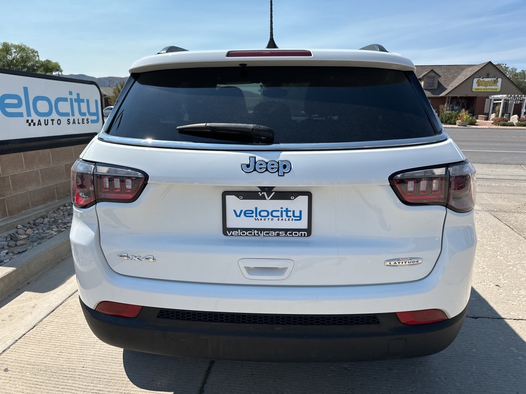 2023 Jeep Compass Latitude photo 4