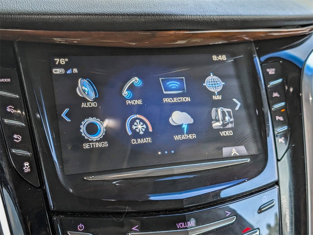 2018 Cadillac Escalade Premium Luxury photo 25