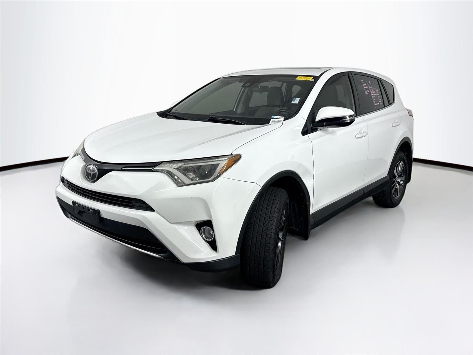 2018 Toyota RAV4 Adventure XLE photo 2