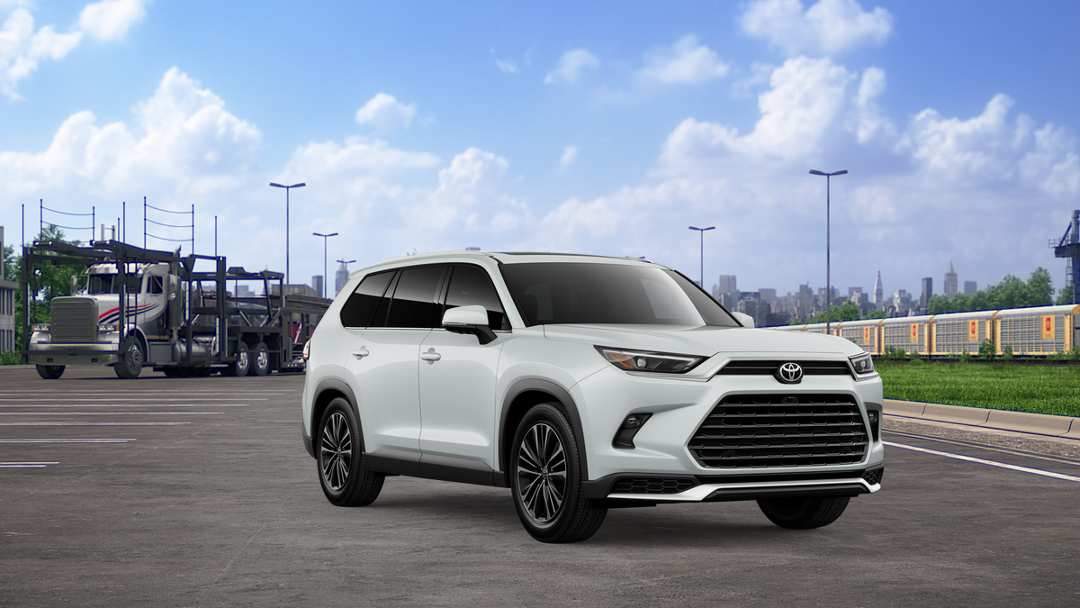 2026 Toyota Grand Highlander Hybrid MAX Platinum photo 4