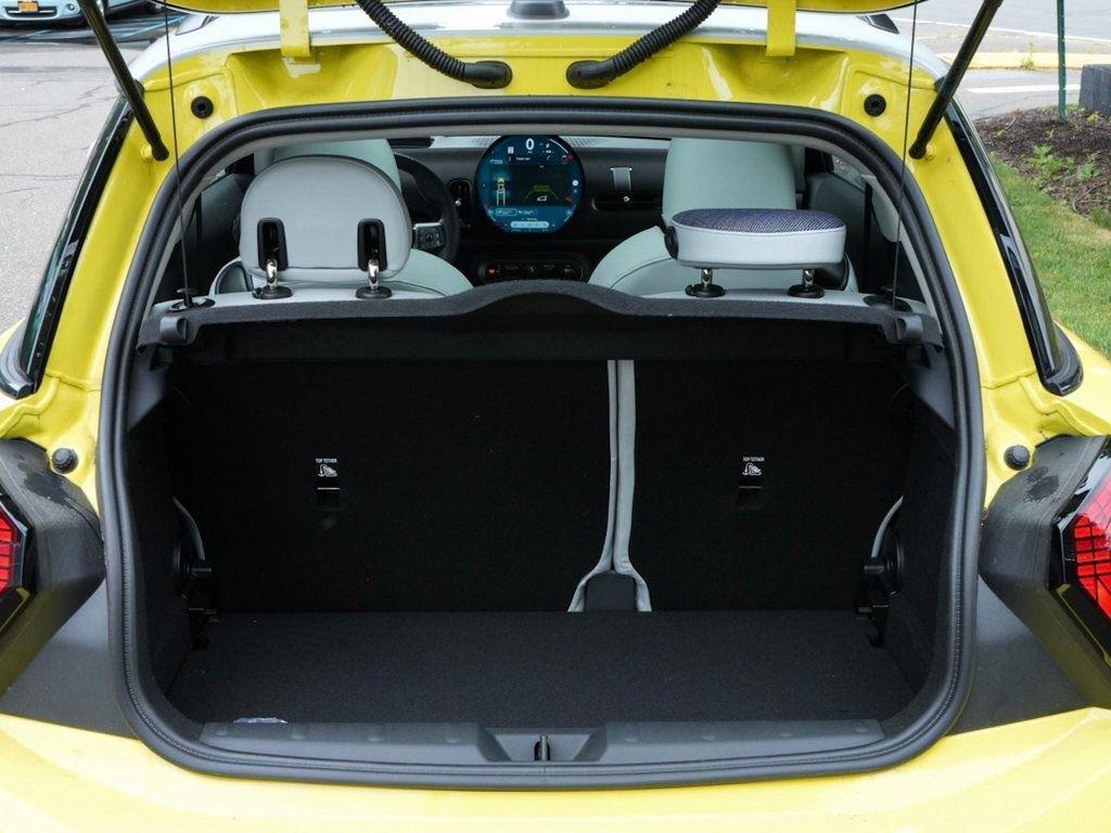 2025 Mini Cooper 2 Door Hardtop Signature photo 19