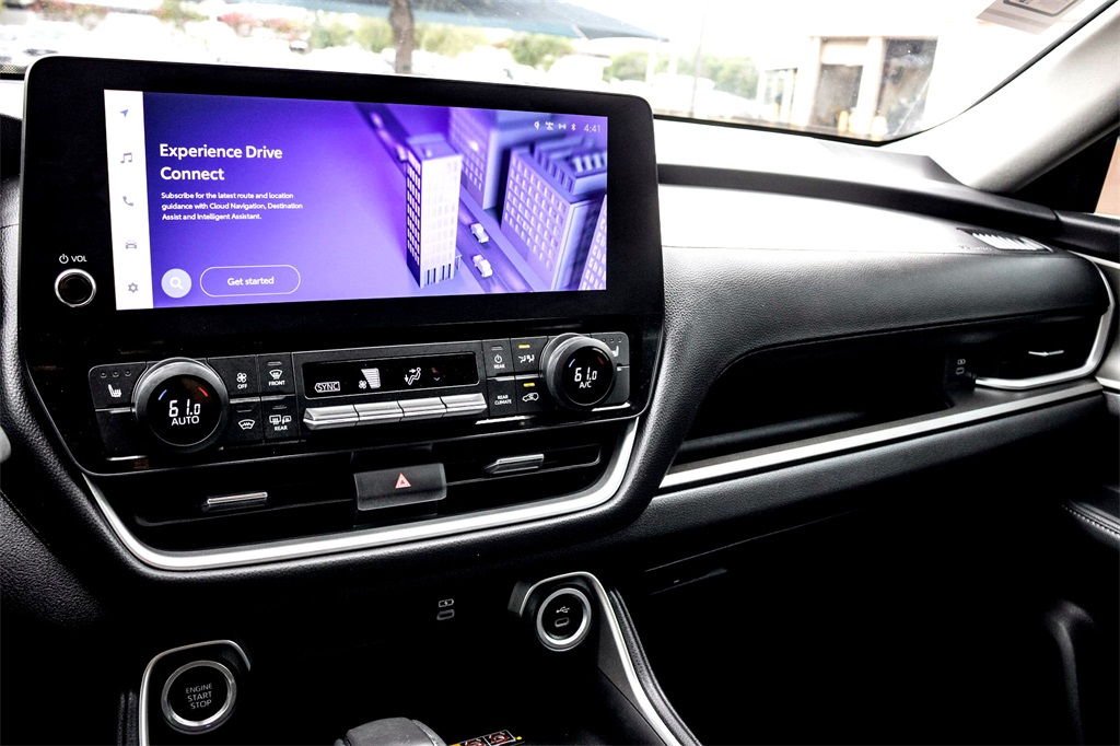 2024 Toyota Grand Highlander XLE photo 22