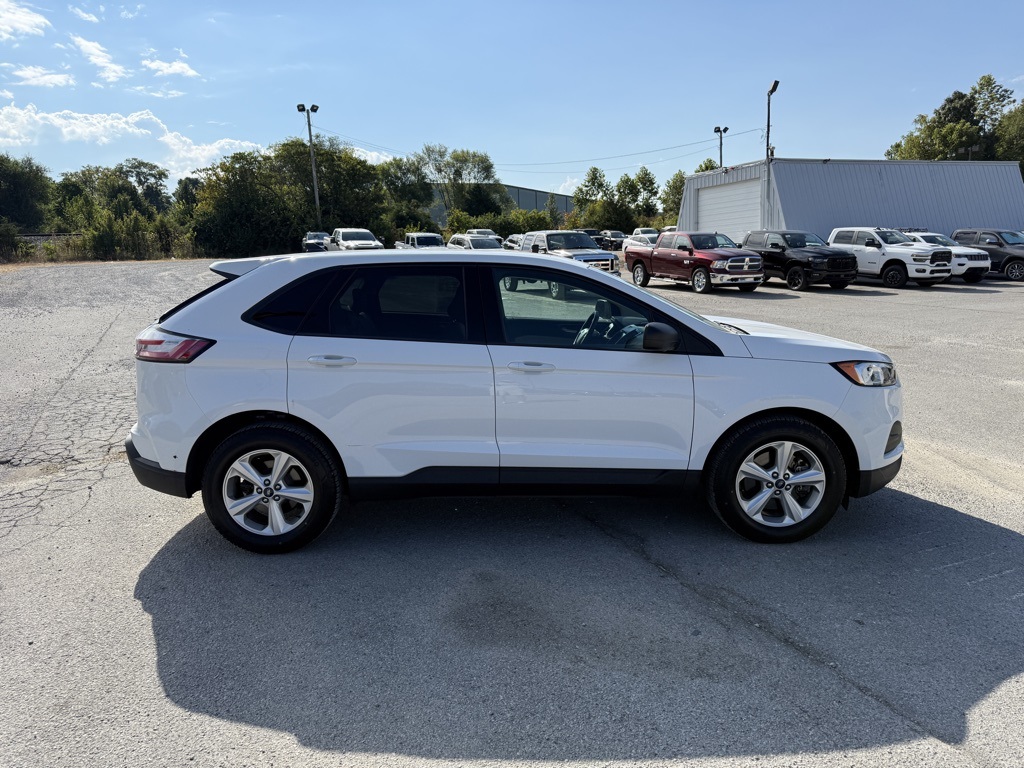 2020 Ford Edge SE photo 5