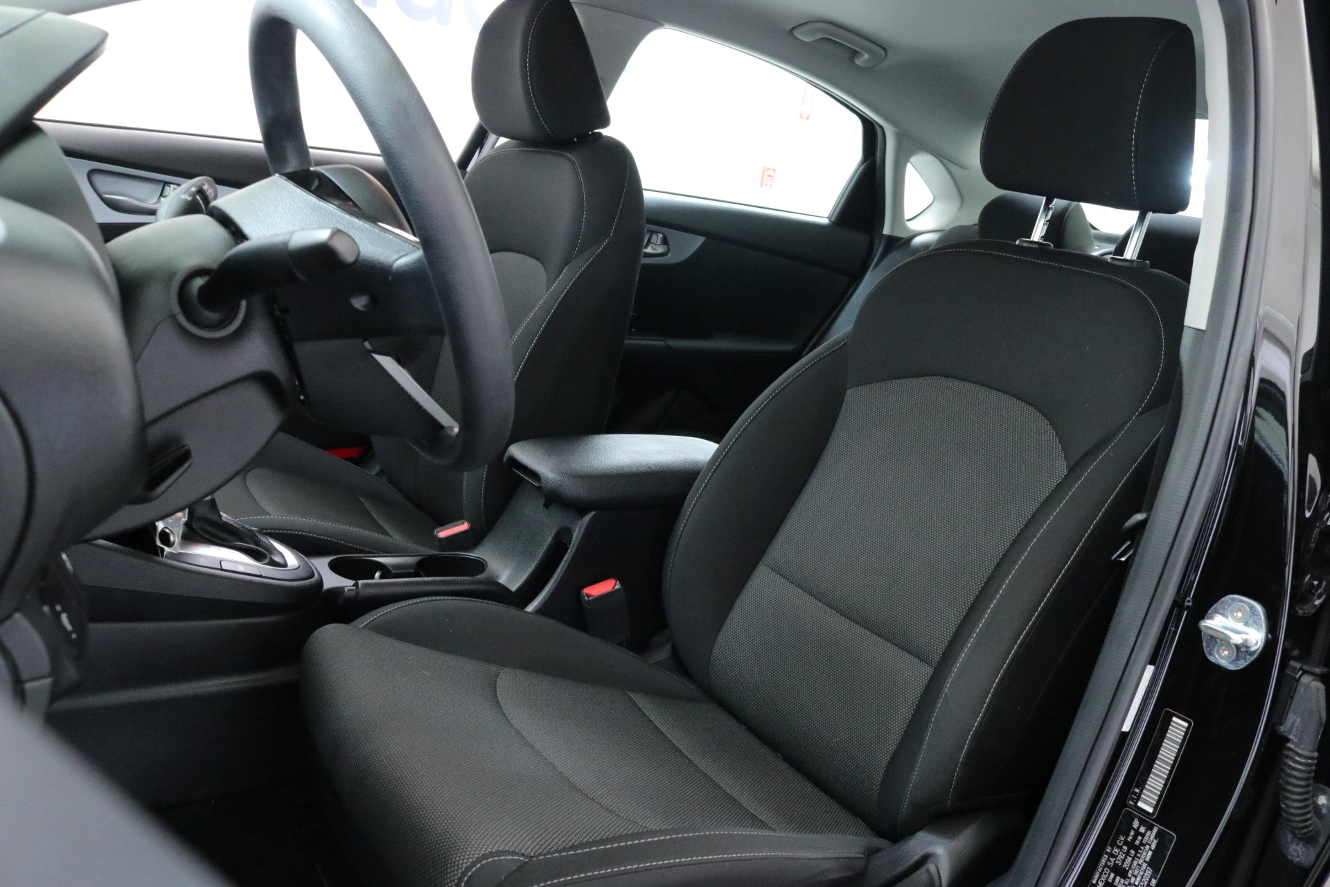 2023 Kia Forte LXS photo 21
