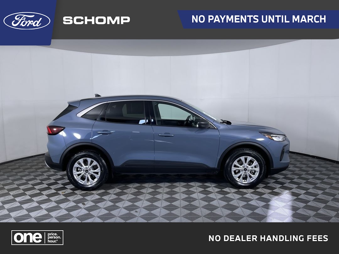 2023 Ford Escape Active's photo