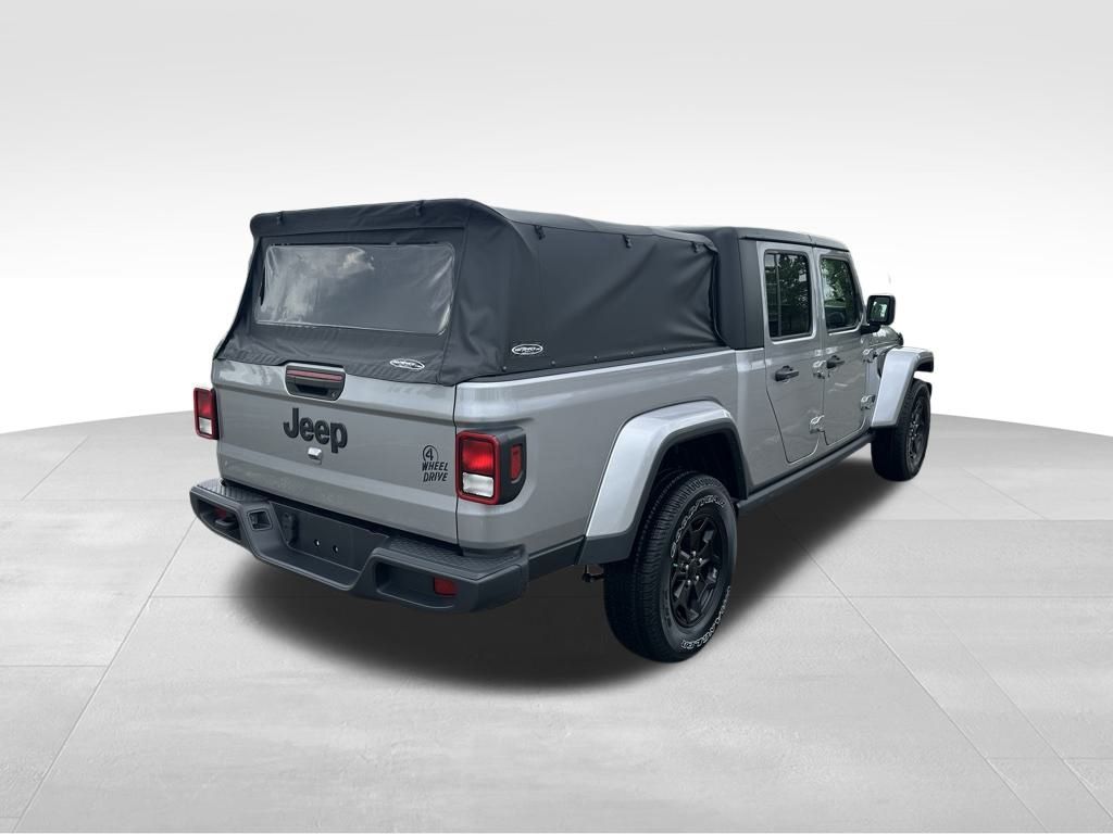 2021 Jeep Gladiator Willys photo 4