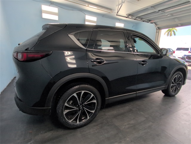 2022 Mazda CX-5 2.5 Premium Plus photo 11
