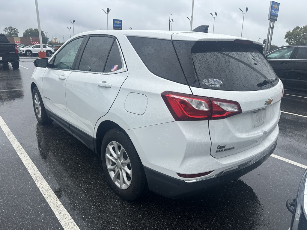 2021 Chevrolet Equinox LT photo 3