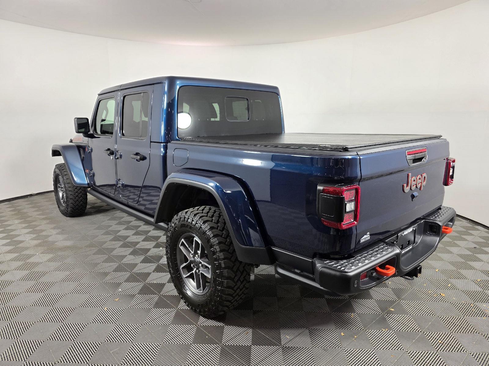 2025 Jeep Gladiator Mojave photo 3