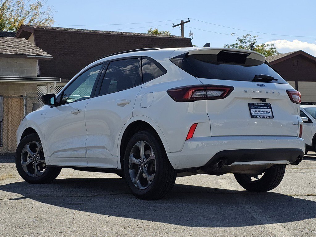 2023 Ford Escape ST-Line photo 14