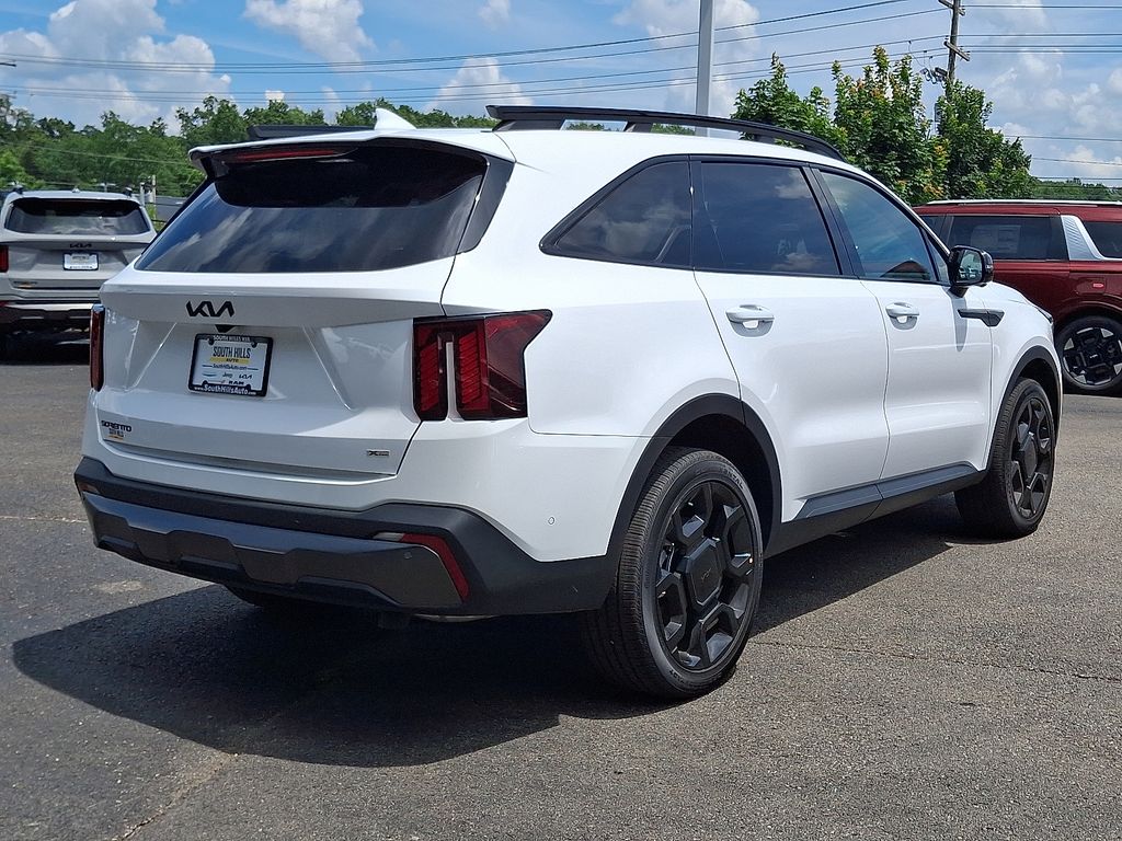 2025 Kia Sorento X-Line SX photo 3