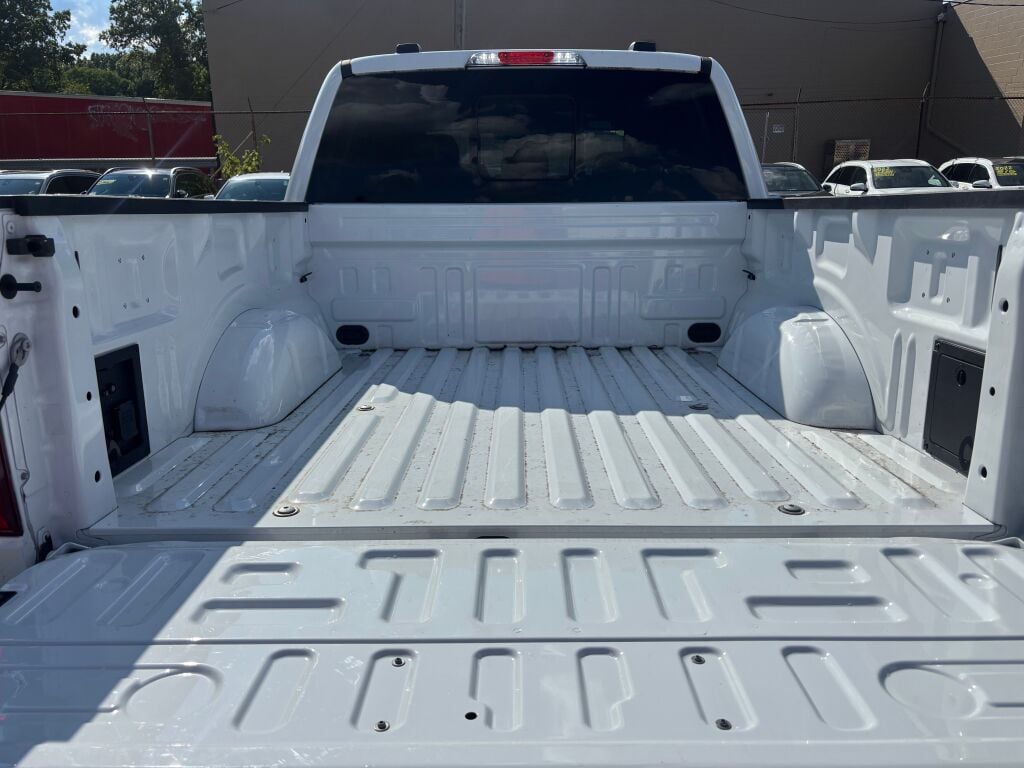 2024 Ford F-150 XLT photo 12