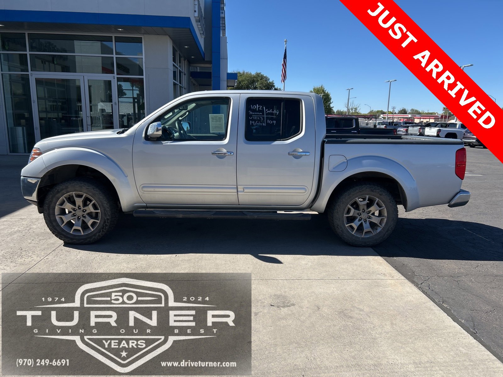 2014 Nissan Frontier SL photo 4