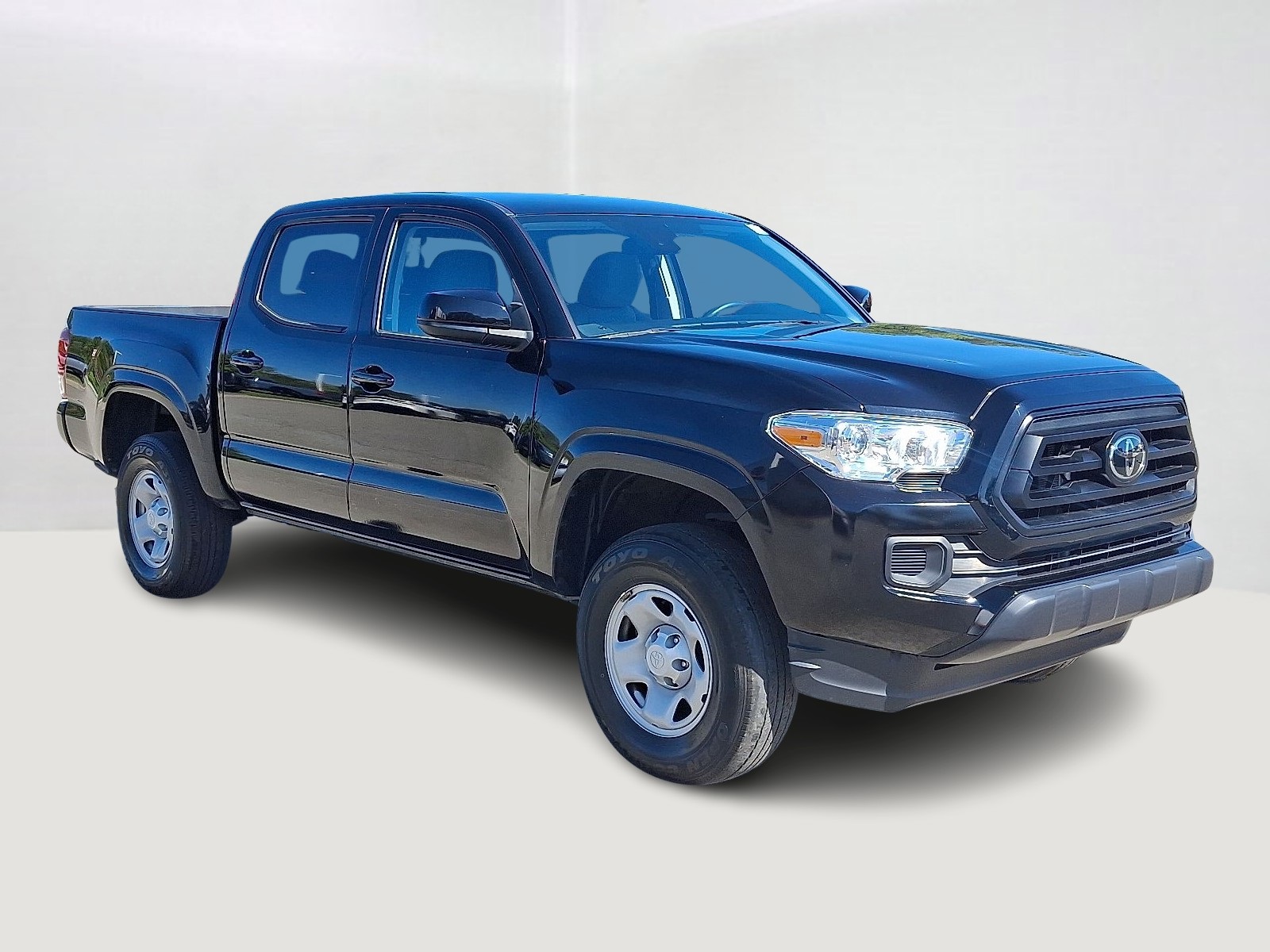 2022 Toyota Tacoma SR photo 3