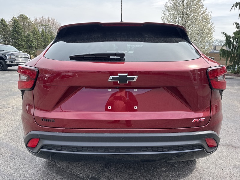 2025 Chevrolet Trax photo 4