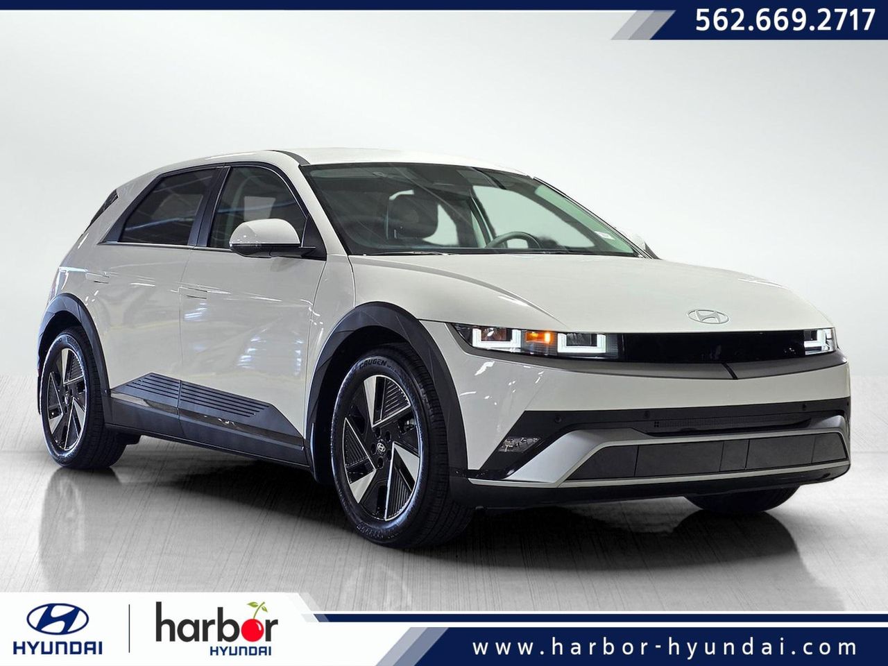 2026 Hyundai IONIQ 5 SE's photo